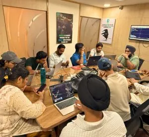 image of group discussion on the market